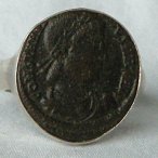 ring with Constantinius II coin